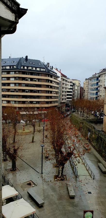 Ferienwohnung Duplex Luminoso Con Vistas En El Centro De Ourense Exterior foto